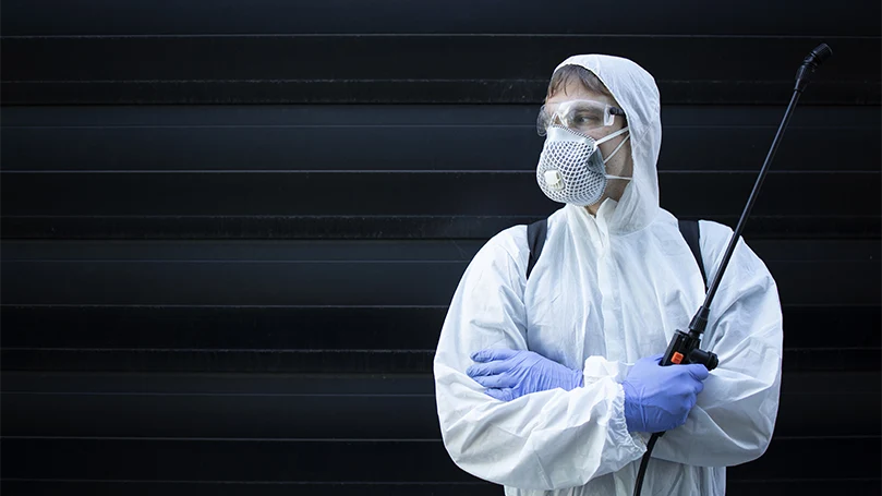 una imagen de un espacio profesional aislado debido a la contaminación