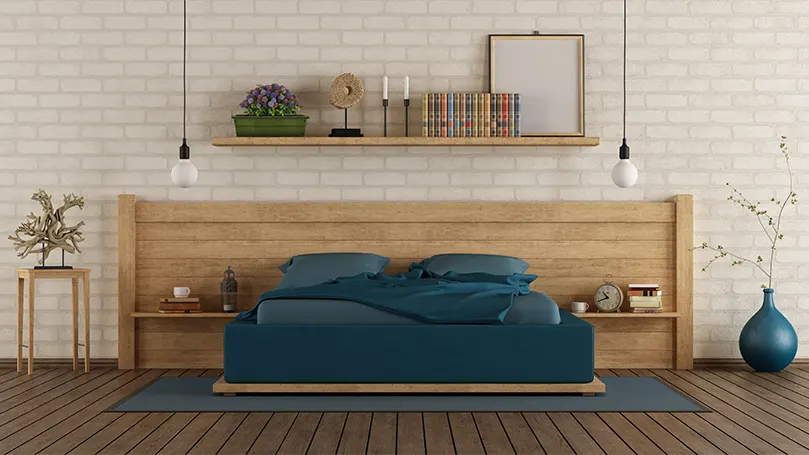 a-huge-headboard-with-shelves